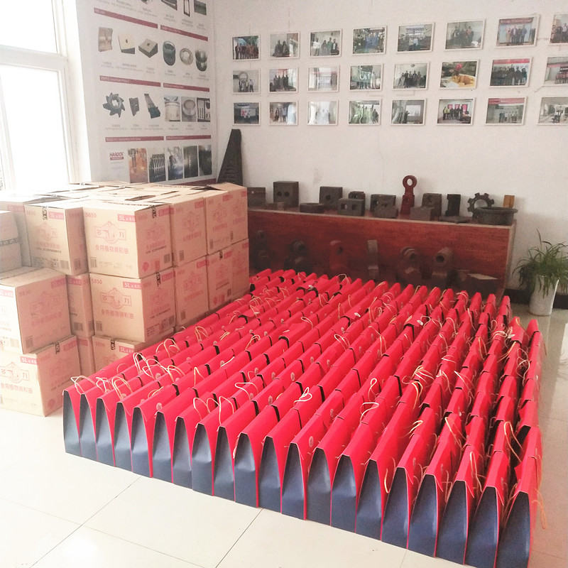 迎中秋，發(fā)禮品！洛陽順祥祝大家中秋節(jié)快樂！